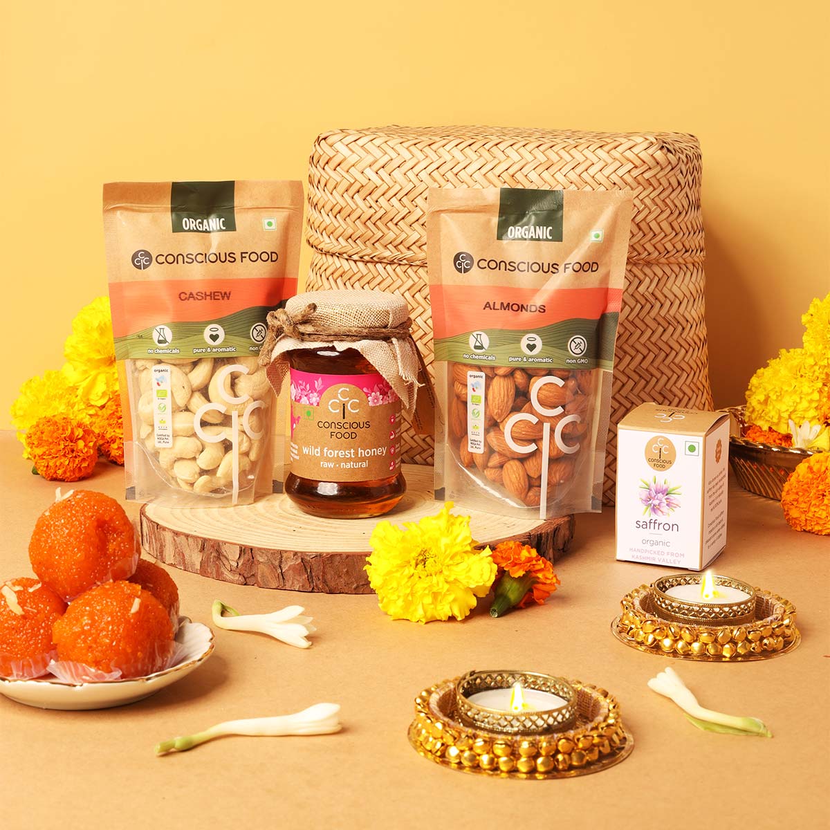 Buy Munch Fit With A Tagline - A Tasty Way To Health Diwali Gift Hamper  With A Variety Of Sweet & Salted, Tasty, & Crunchy Healthy Snacks & Puffs  With Candle Stand |